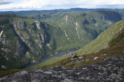 29 Acropole Des Draveurs Hiking Trail